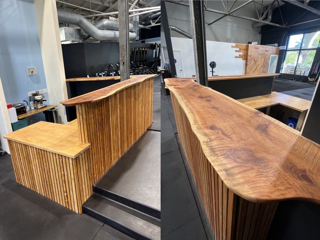 live edge reception&nbsp;desk
